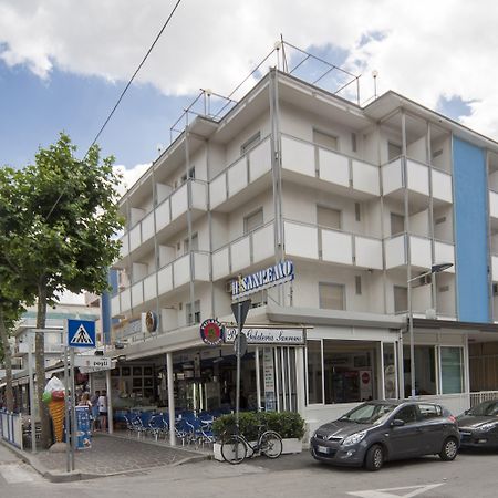 Hotel Sanremo Rimini Bagian luar foto
