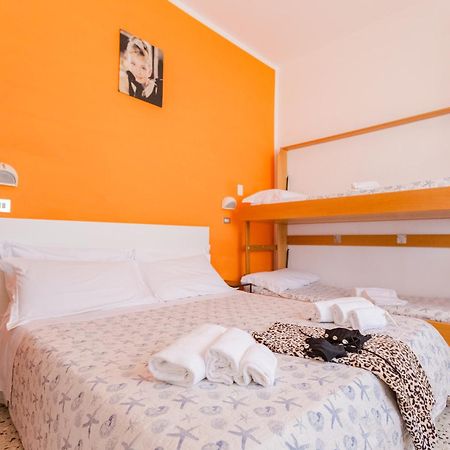 Hotel Sanremo Rimini Bagian luar foto