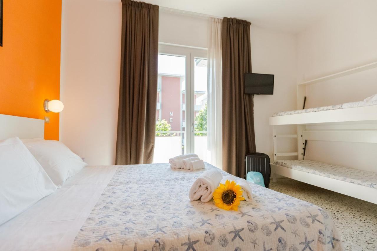 Hotel Sanremo Rimini Bagian luar foto