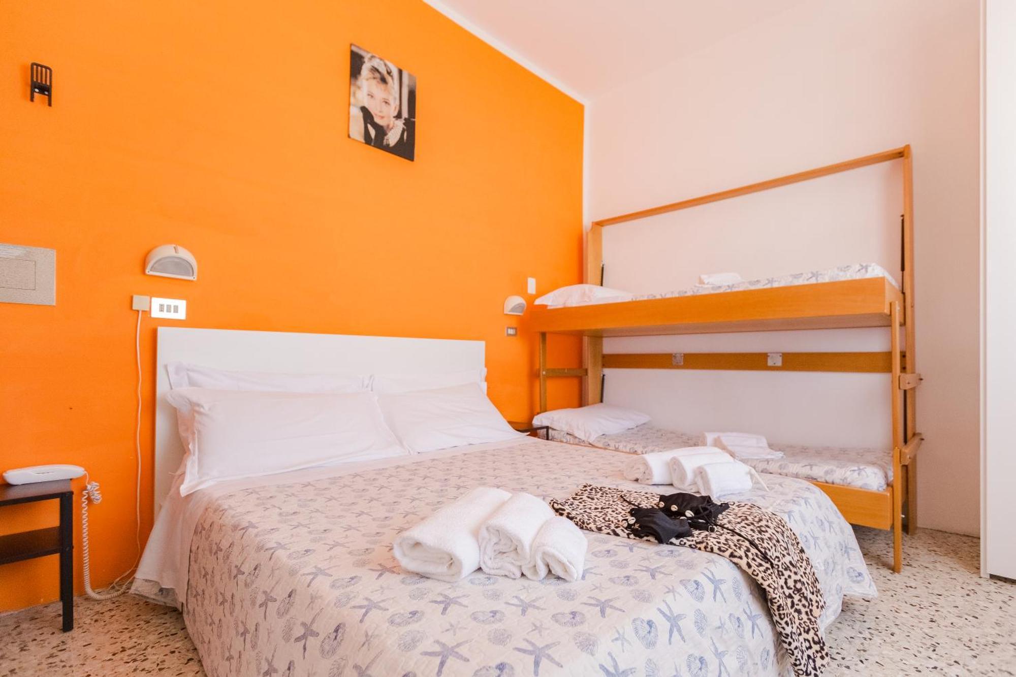 Hotel Sanremo Rimini Bagian luar foto