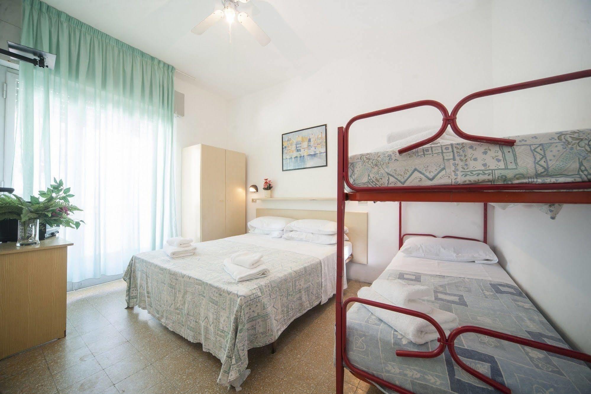 Hotel Sanremo Rimini Bagian luar foto