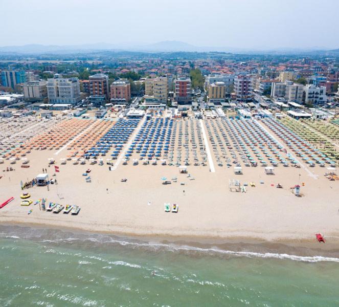 Hotel Sanremo Rimini Bagian luar foto